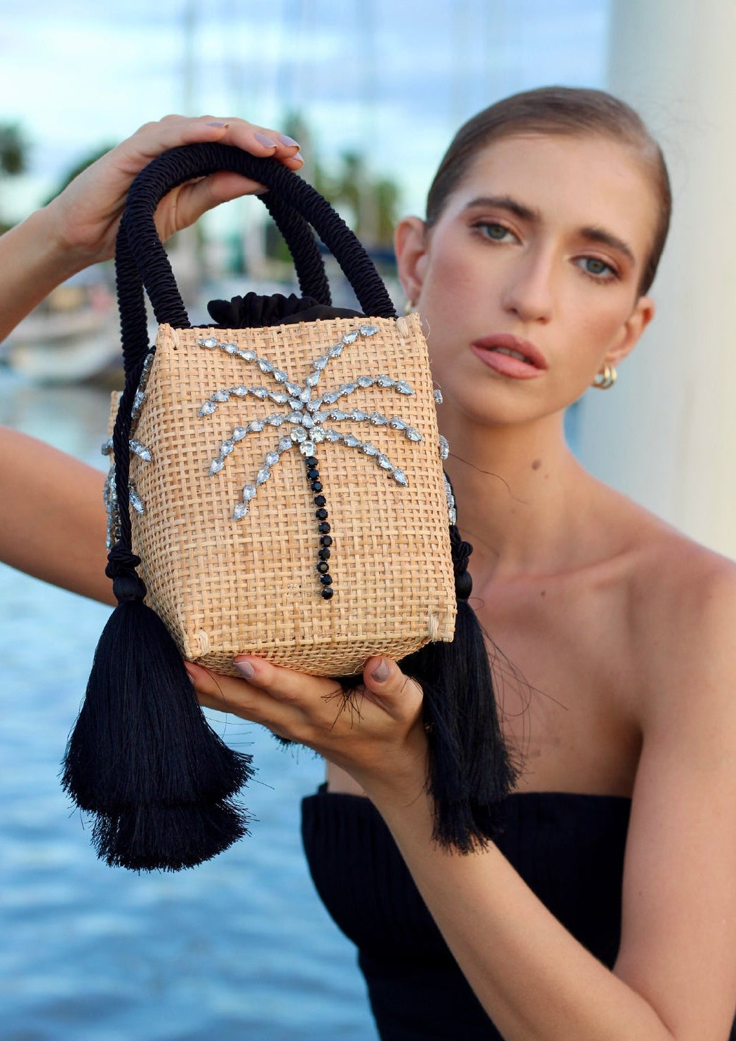 KUBE VANUATU CLEAR CRYSTALS