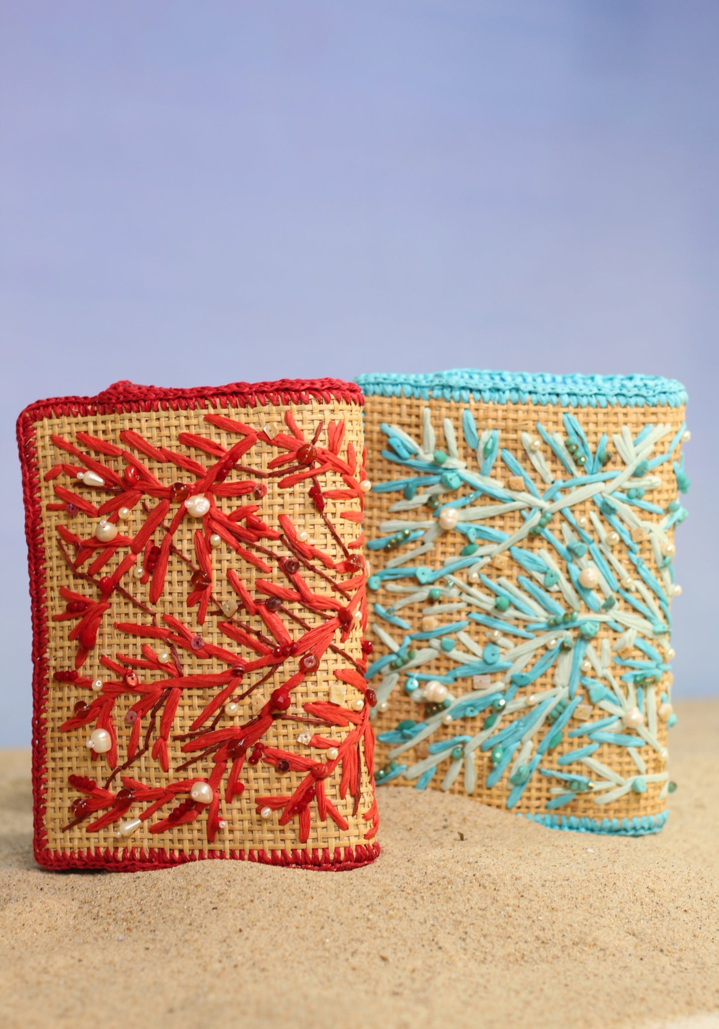 CLUTCH NATURE CORAL REEF RED