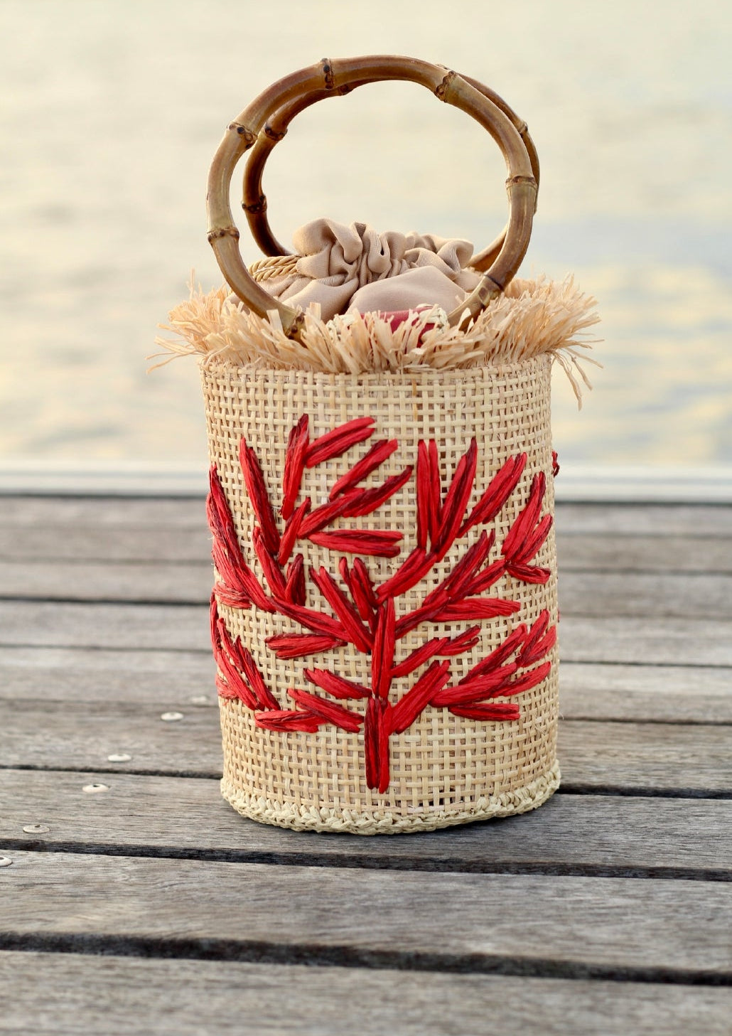 BUCKET CORAL RED