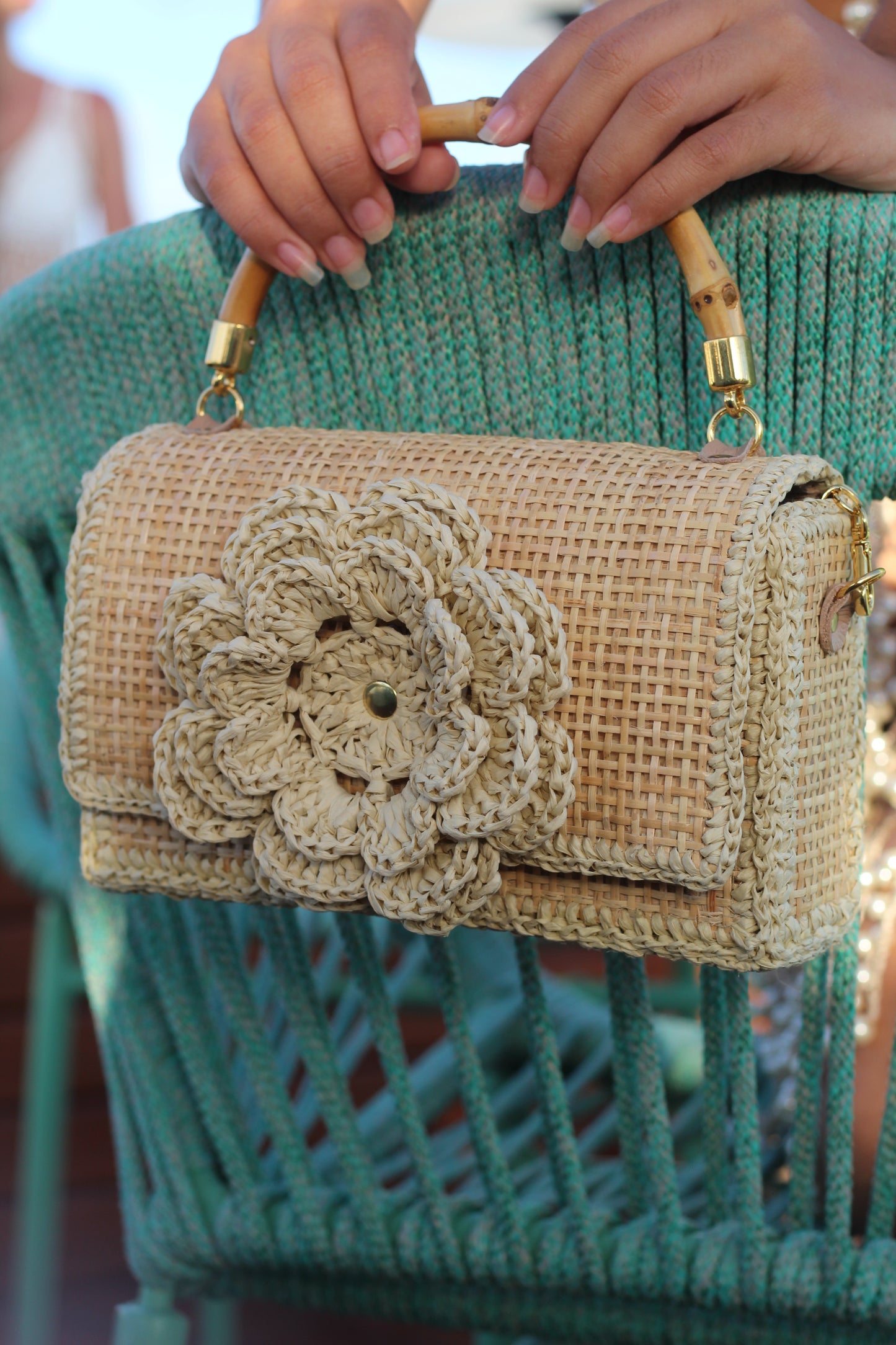 CLUTCH CROCHET FLOWER BEIGE
