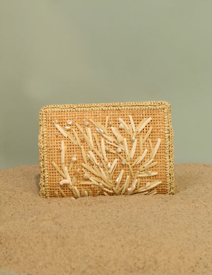 CLUTCH NATURE CORAL REEF WHITE
